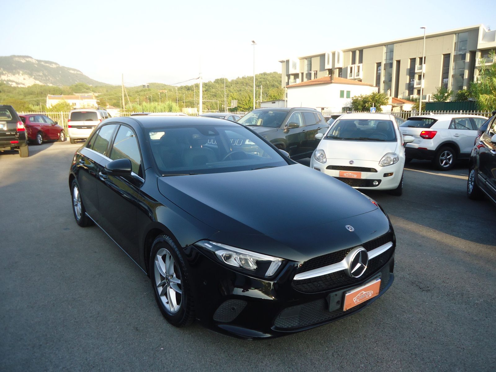 Mercedes-Benz Classe A A 180 d 116 CV Business Extra Automatica, vista esterna