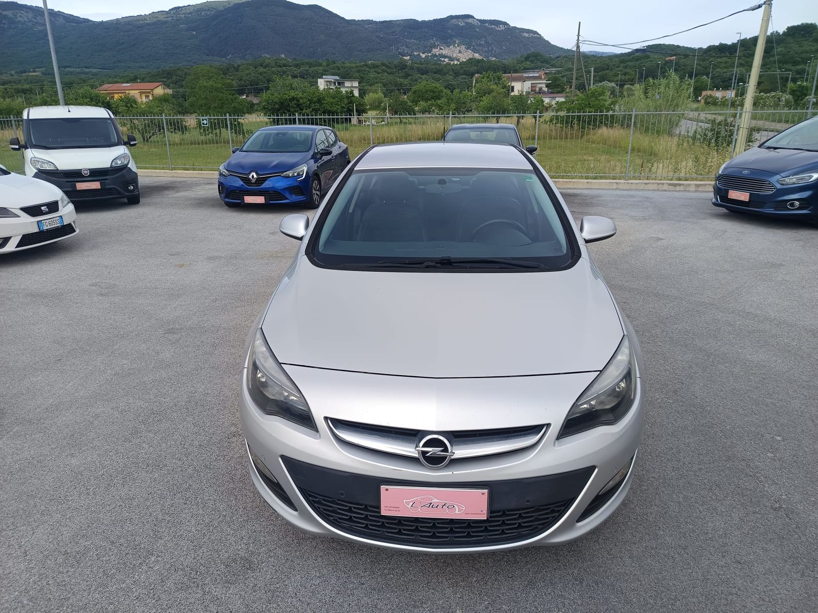 Opel Astra 1.6 CDTI 136 CV Advance Elective, vista esterna
